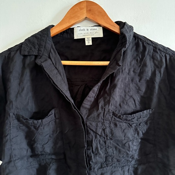 Anthropologie Cloth And Stone Black Liya Tie Front Crinkled Woven Top size XS - Picture 6 of 8